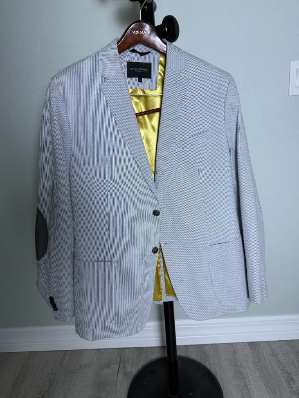 Banana Republic Suit Jacket, 44R, Striped with Yellow Lining